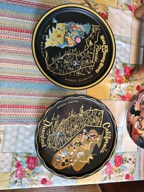 1960's Walt Disney World & Disneyland Vintage Map Tin Set - Black & Gold
